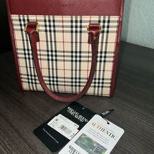 I Burberry purse Original